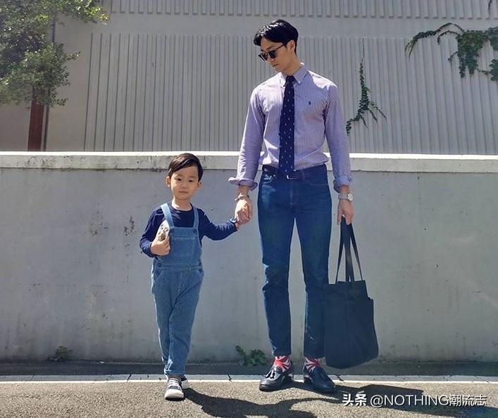 臀部丰满阔腿牛仔裤配什么鞋子,宽松直筒男士牛仔裤配什么鞋子