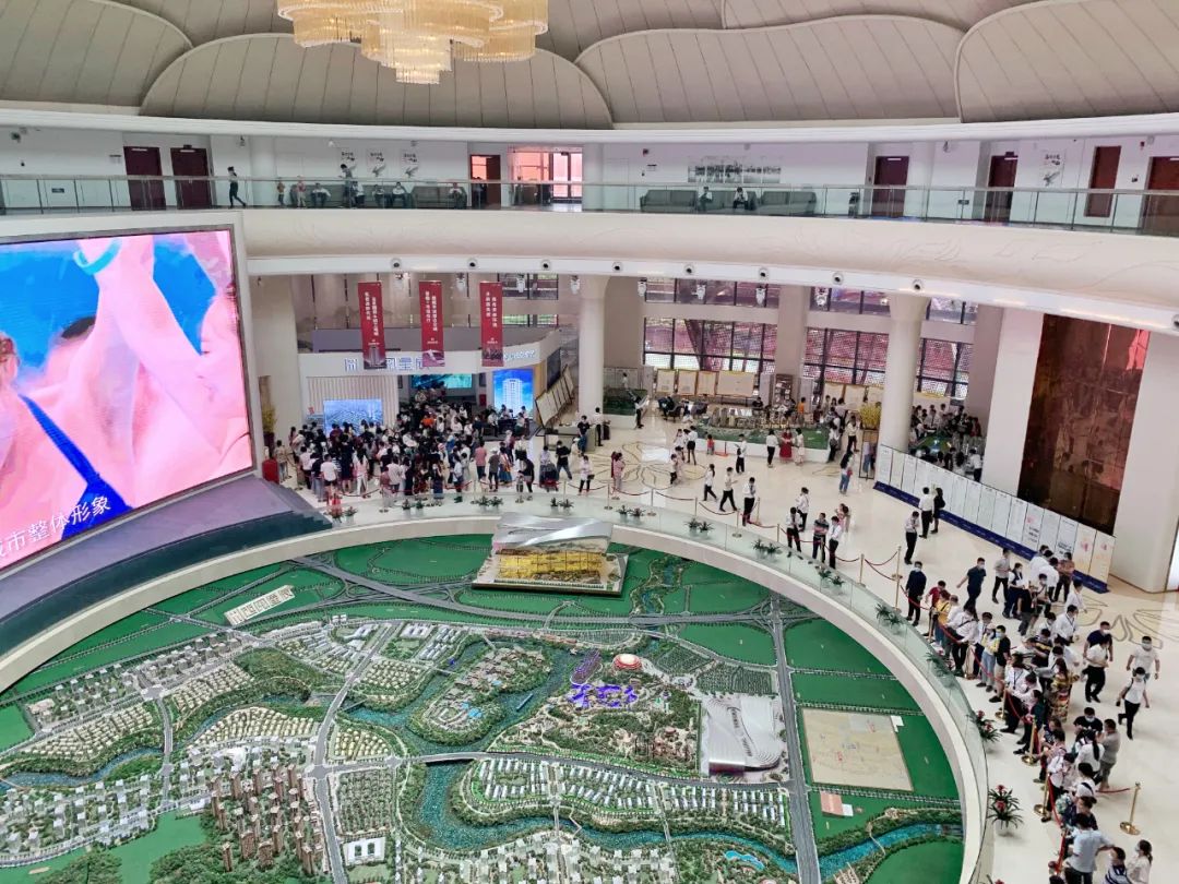 重庆融创茂必玩项目,重庆融创茂商圈