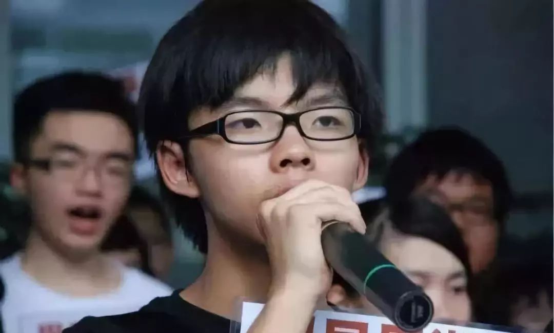 港版“颜色革命”的潘多拉魔盒，到底是如何打开的？