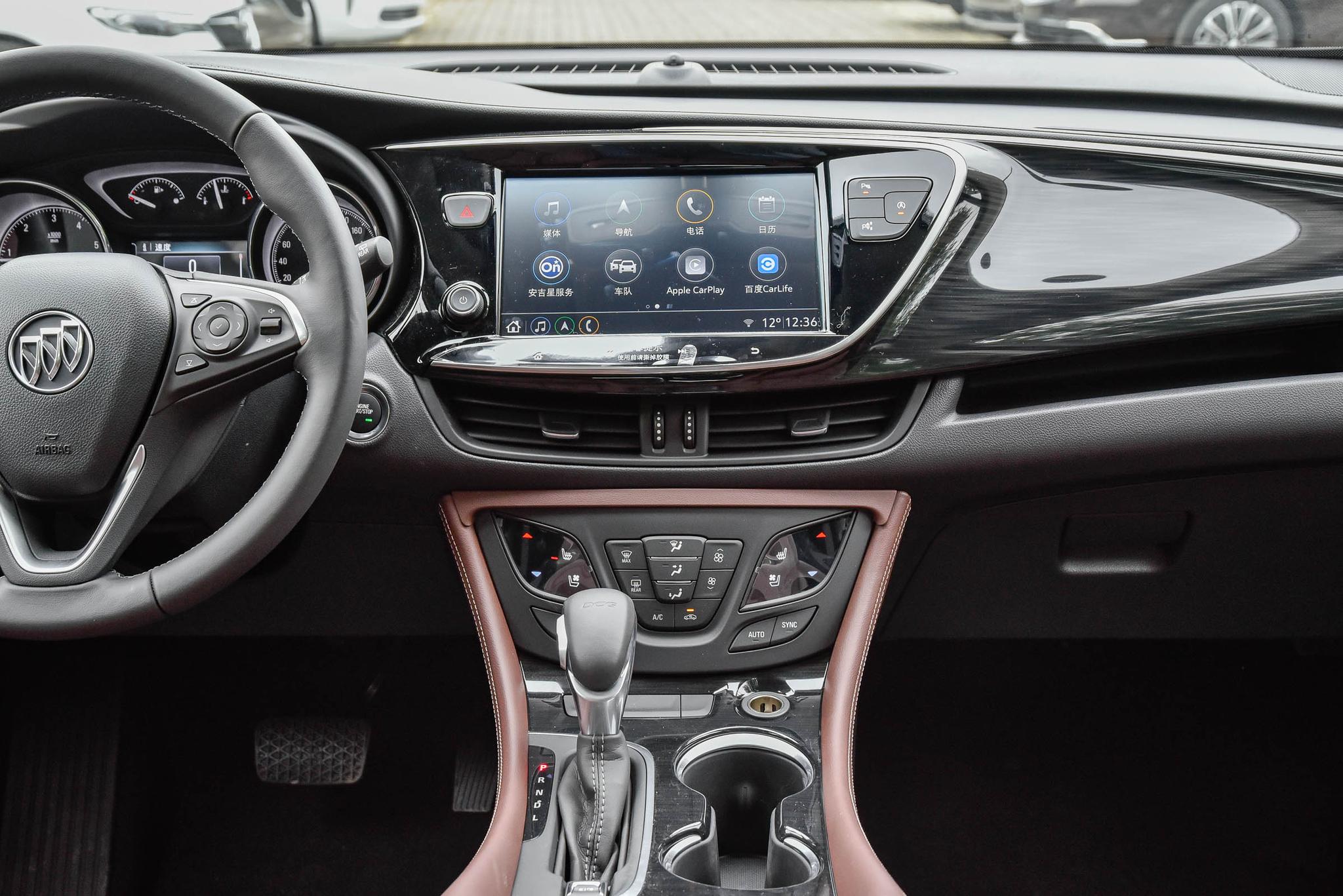 典型的美式SUV别克昂科威：空间大，底盘好，就是内饰可以更好