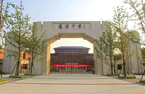 镇海和慈溪，成为了宁波高中的双核，市区的中学还能崛起吗？