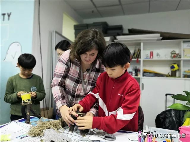 希望每一个孩子眼里都有光的成长,孩子在长大自己在成长