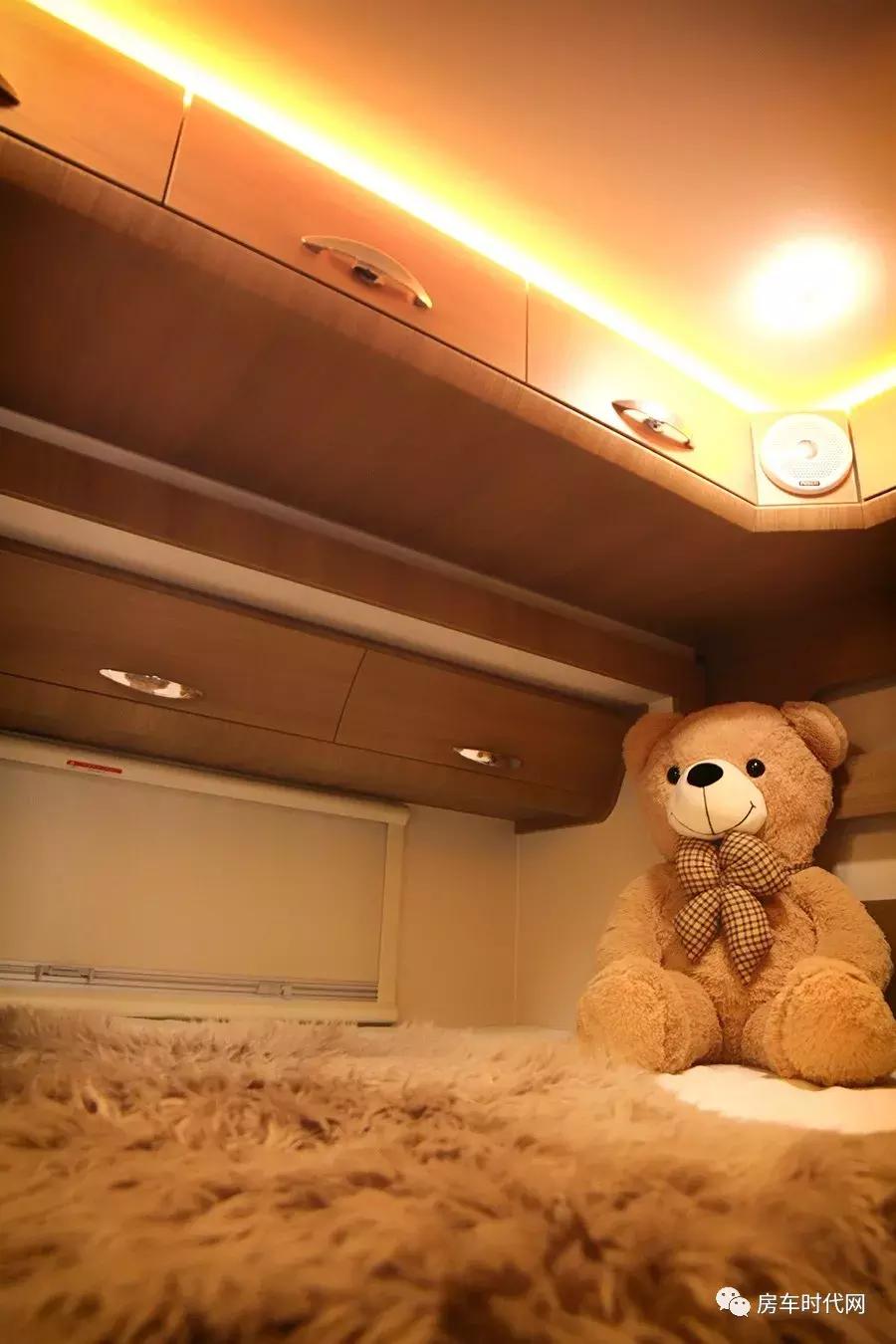 旌航依维柯欧胜c型自动挡房车,旌航最美观又适用的小额头房车