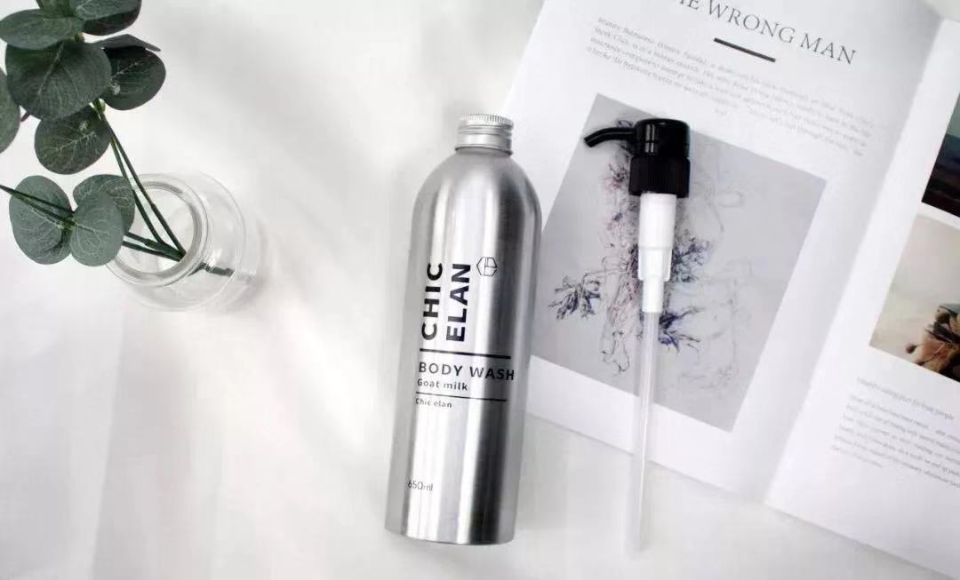 别光顾着脸白，身体皮肤也别落下。羊奶沐浴露让你肌肤嫩又白