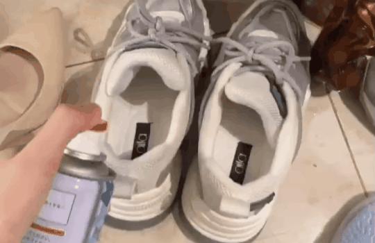 怎么清洗有臭味的拖鞋,刷拖鞋去臭味的小妙招