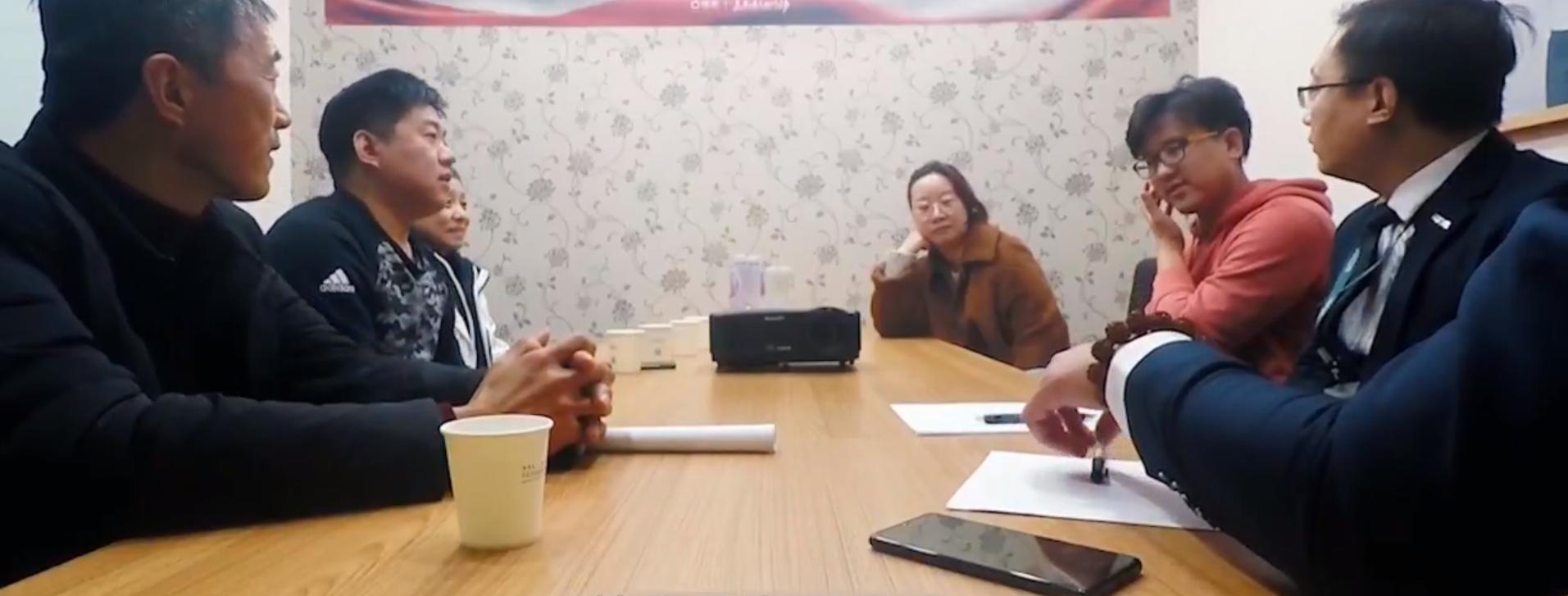 如果父母没钱,年轻人买得起房吗,想在城里定居可能吗?