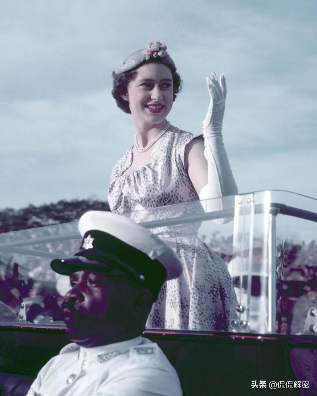 玛格丽特公主年轻照,玛格丽特公主和伊丽莎白女王