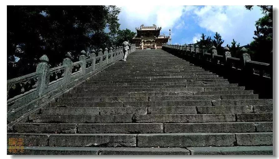 为啥五台山是文殊菩萨道场,文殊菩萨道场五台山图片