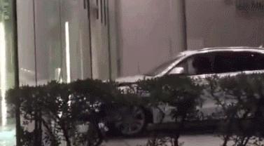 脚底很软怎么回事啊,脚底软怎么回事