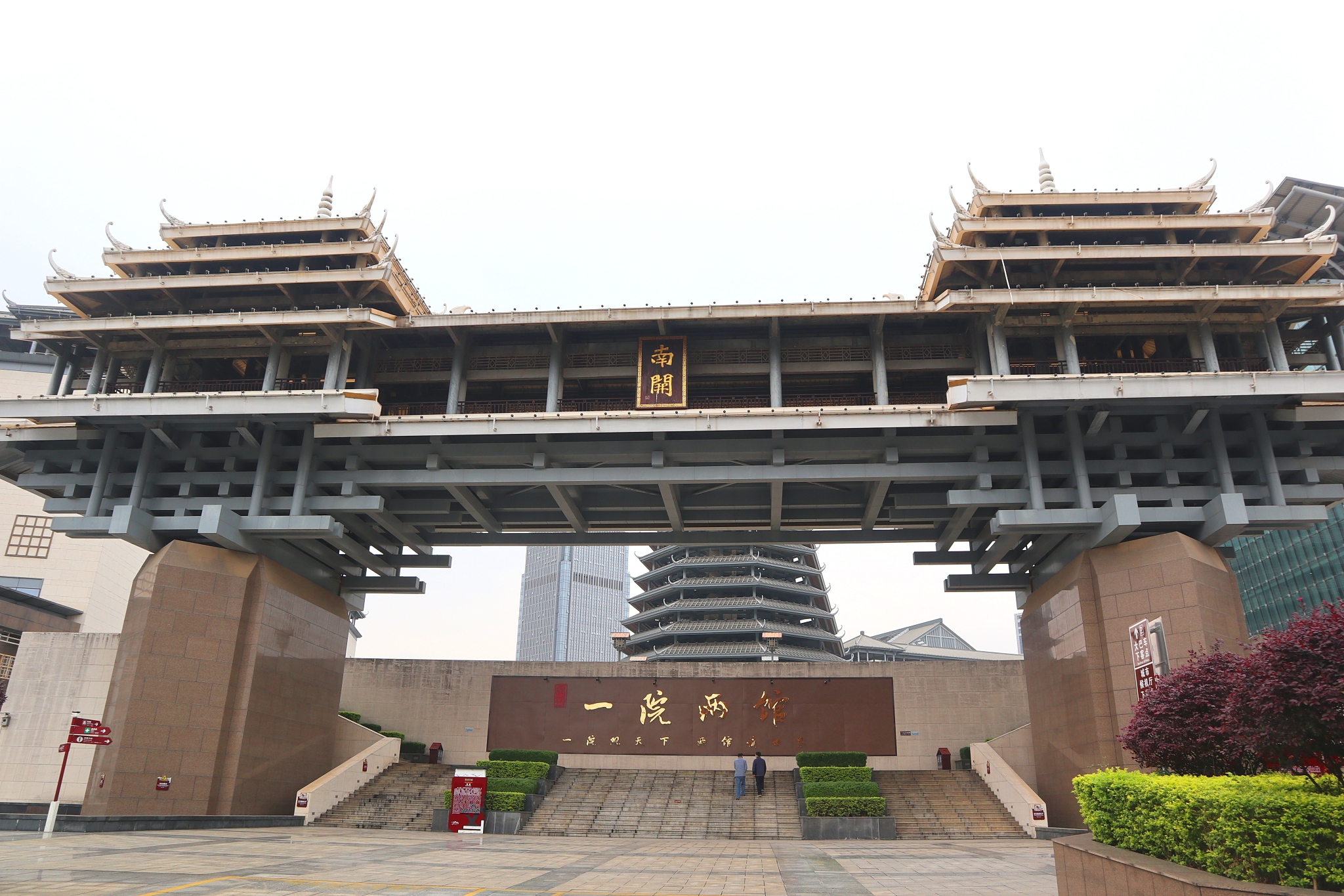 桂林有没有传统民族服饰的展览馆,少数民族特色服装真好看