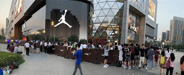 喜欢aj的鞋,喜欢aj但是没钱买怎么办