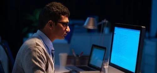 选择工资高的工作还是福利好的,选择程序员还是公务员