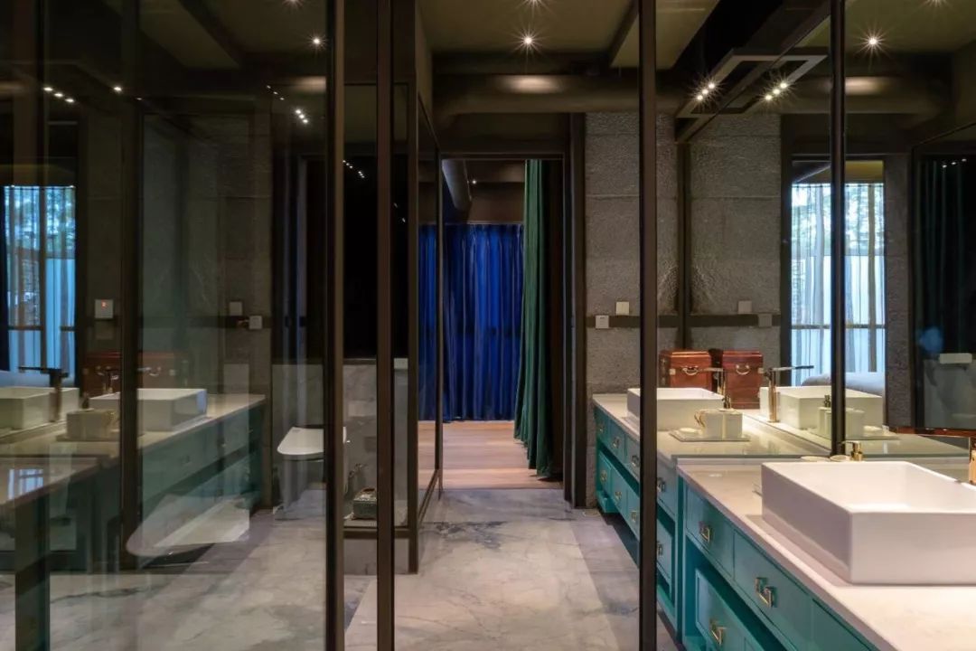 吾莫青庐剧照,吾莫青庐下午茶