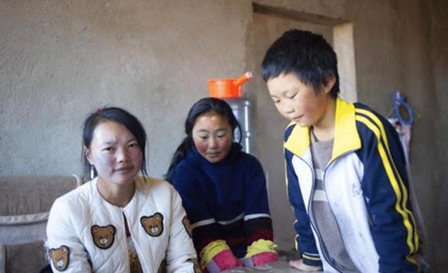 冰花男孩王福满的照片,冰花男孩王福满