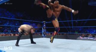 「SD9.4战报」罗曼又遭被暴虐！连蛋妞都被挨打了