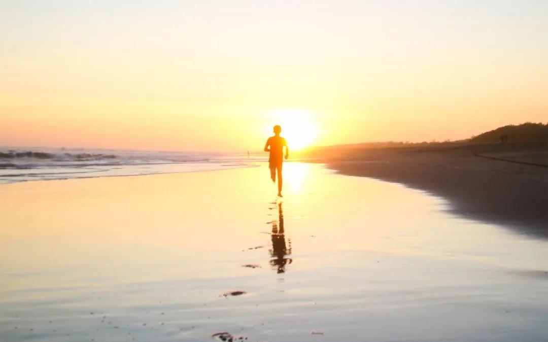 9条适合发朋友圈的文案,发日常的朋友圈短文正能量