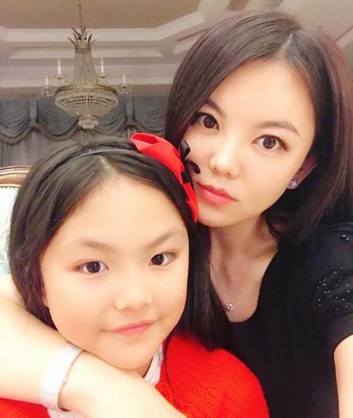 一件t恤69元,吴昕回应卖短袖视频