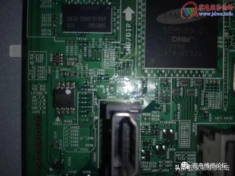 三星ua46c6200uf电视反复重启,三星电视ua55无法开机维修教程