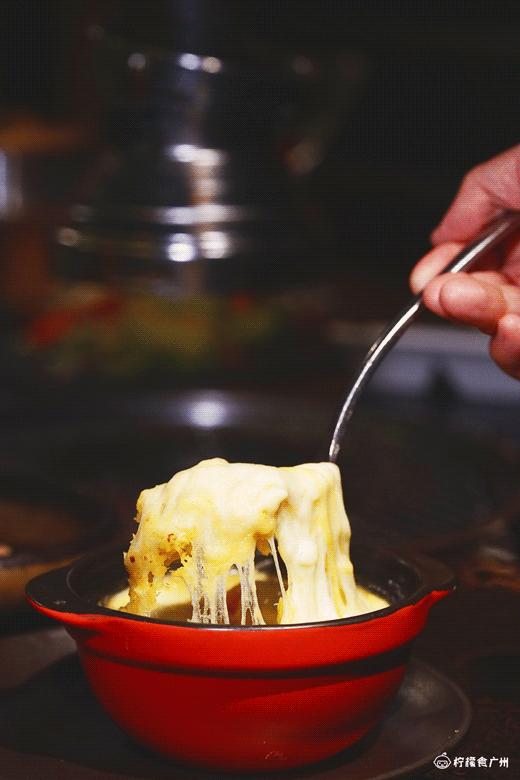 2年有3000条五星好评，6个月前登上必吃榜，这家店膨胀了……