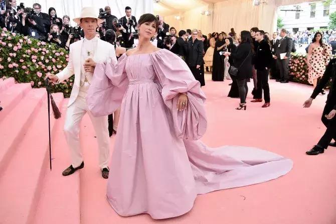 metgala20个最佳造型,metgala煎饼礼服