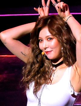 安妮半披发型,安妮新款短发发型