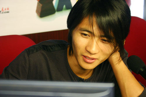 年轻时的韩寒现在怎么样了,韩寒的另类成长给我们很多深思