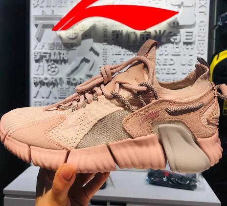 李宁的鞋和特步的鞋哪个好穿,特步160x3.0pro和李宁绝影2哪个好