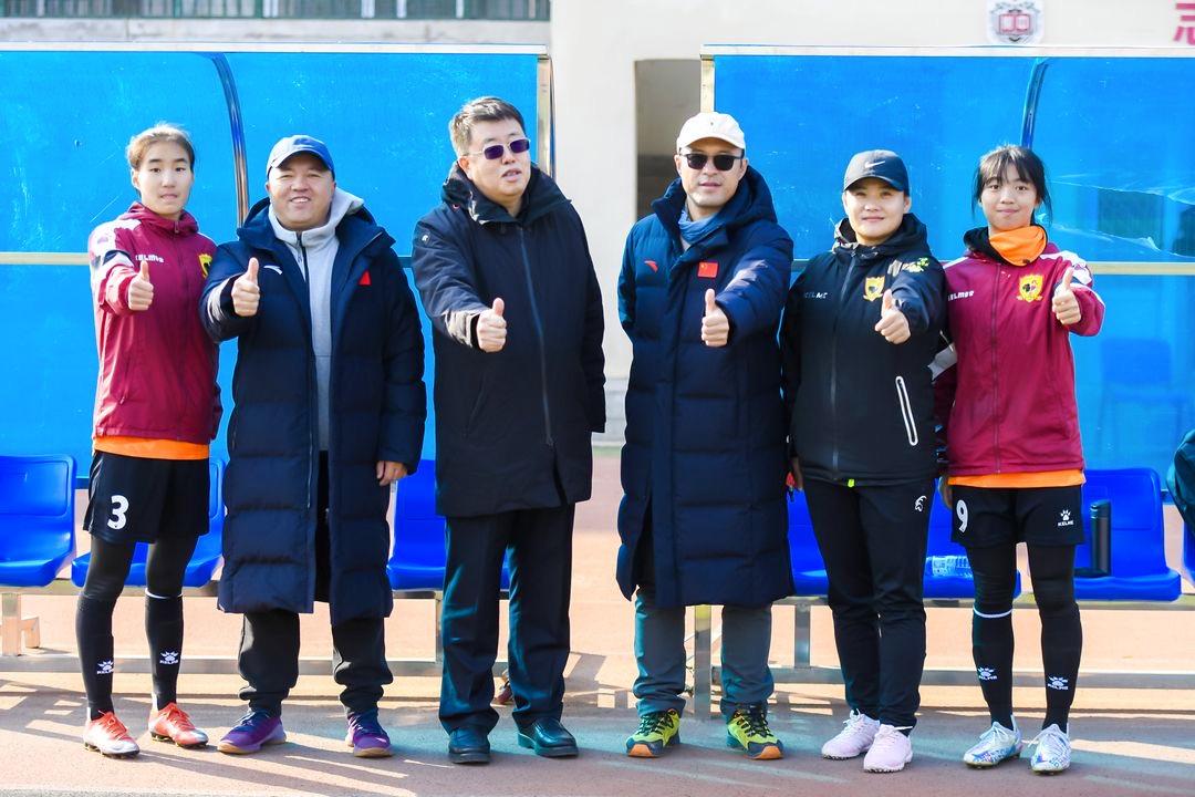 长春女足全国锦标赛,校园足球女足冠军新闻