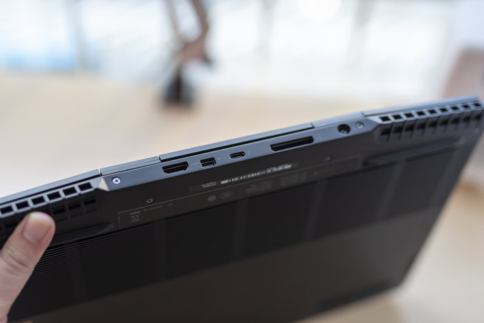 外星人alienwarem15拆解,alienwarem15星云红升级