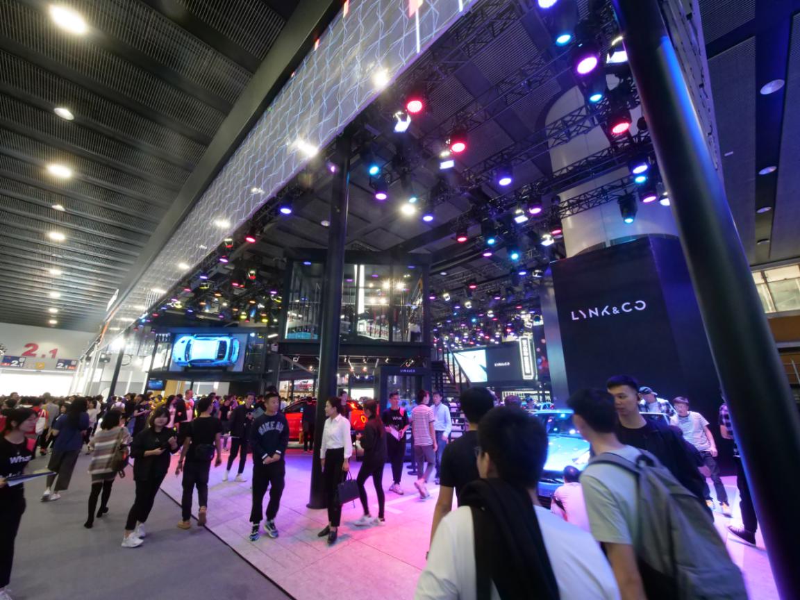 rav4对比领克01,领克01和rav4哪个更值得买