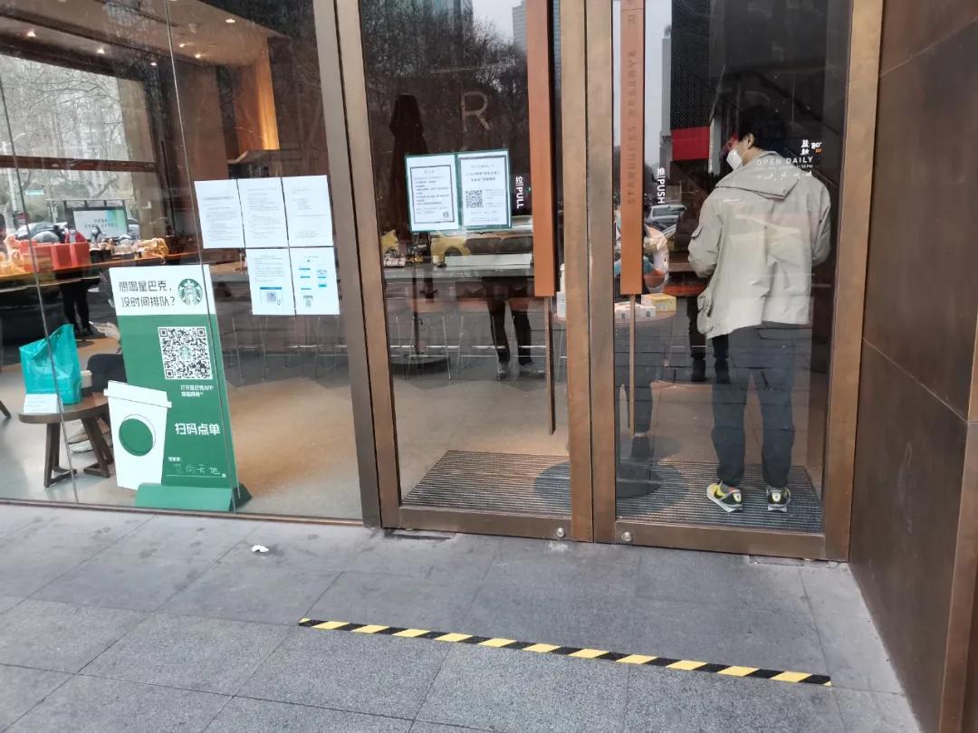 恢复堂食第一顿饭视频,恢复堂食第一天的感觉