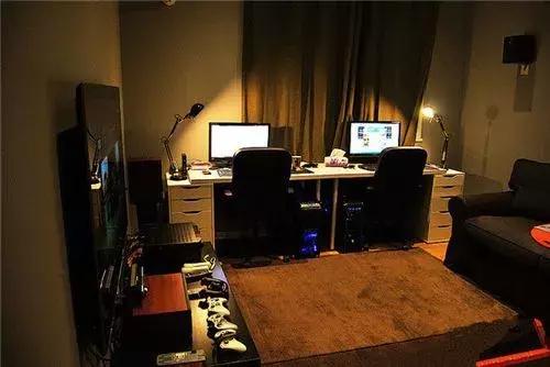 浓墨勾勒漾脸谱，薪火传承构新图