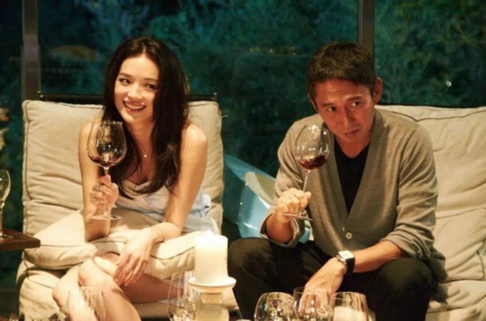 张婧仪王思聪眼中的章若楠,章若楠王思聪在一起过吗