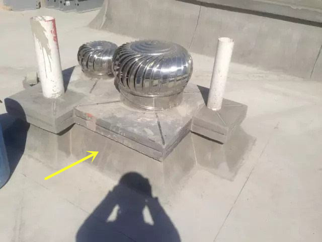 顶楼露台有管道怎么办,顶楼露台到底该不该共用