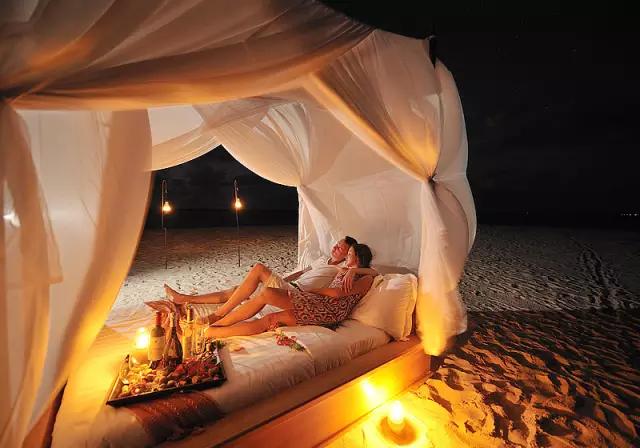 马尔代夫七星选岛全攻略,马尔代夫沙滩别墅出海游泳