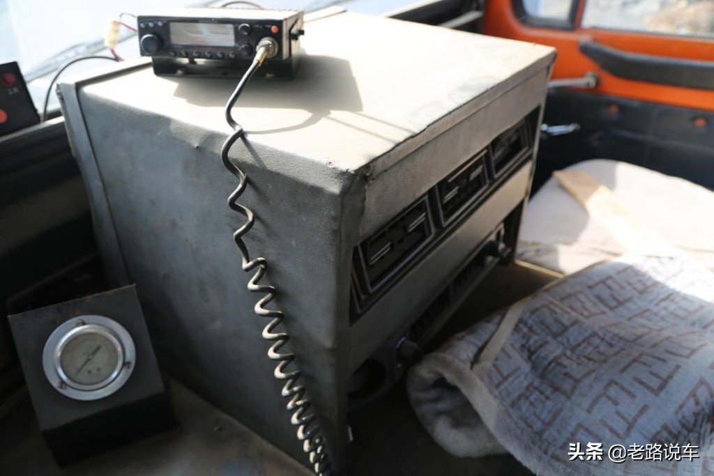 绗竴浠ｉ粍娌砵n162閲嶅瀷鍗¤溅,榛勬渤jn3261鍏搧涓ょ敤鍗¤溅