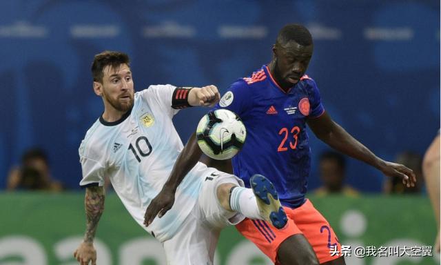 美洲杯首战结束后，阿根廷男足的弱点浮出水面，不解决谈何夺冠