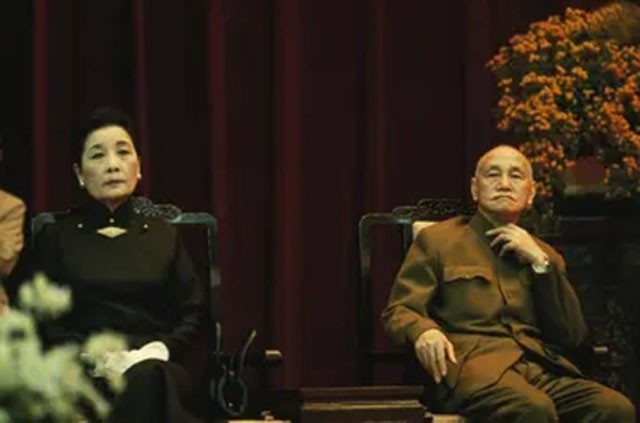 蒋介石暮年的尴尬难言：尿袋傍身，夫妻险失和，洋医加速其死亡