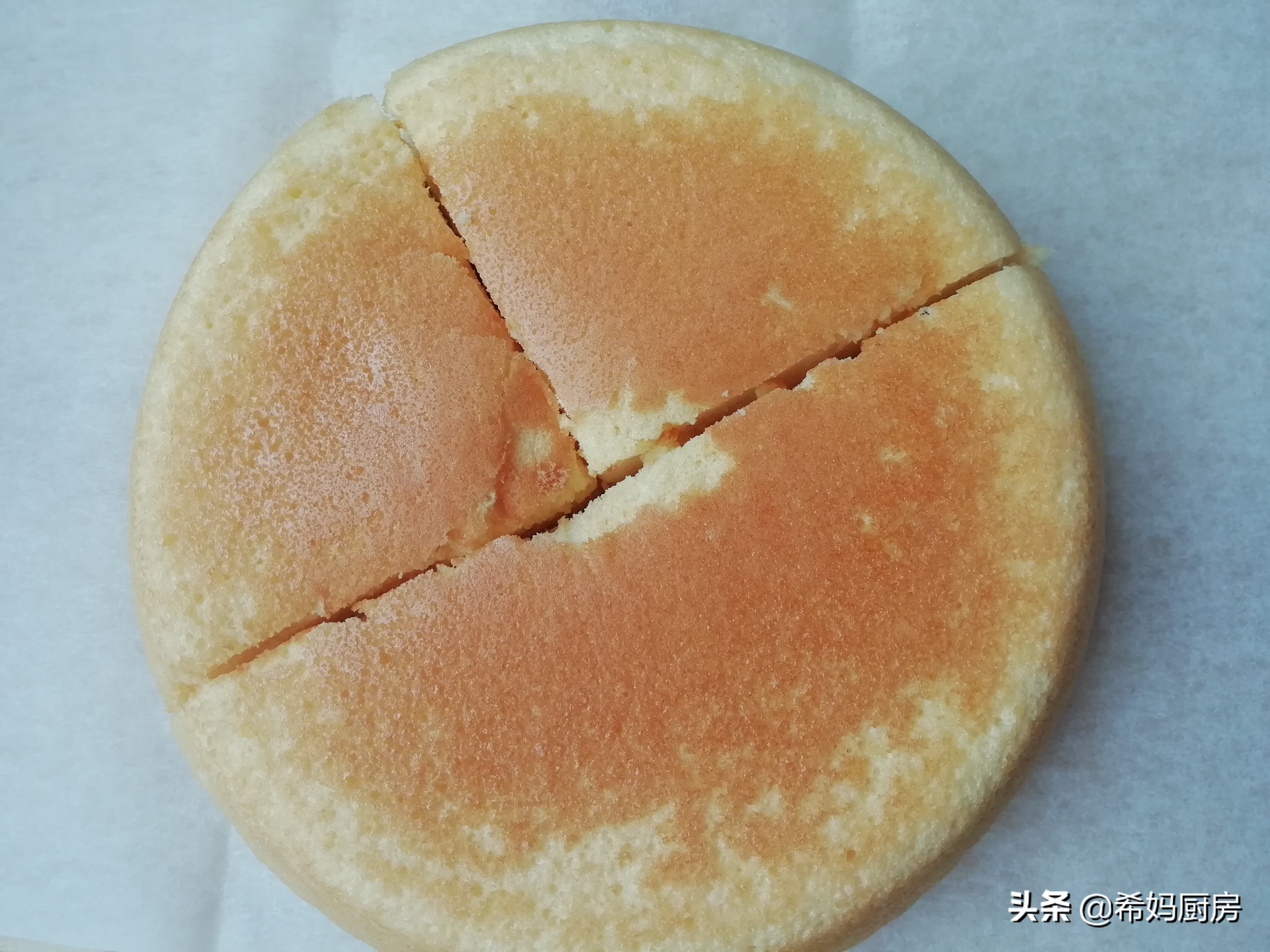 如何使用电饭锅做蛋糕不糊底,最简单的做蛋糕方法用电饭锅