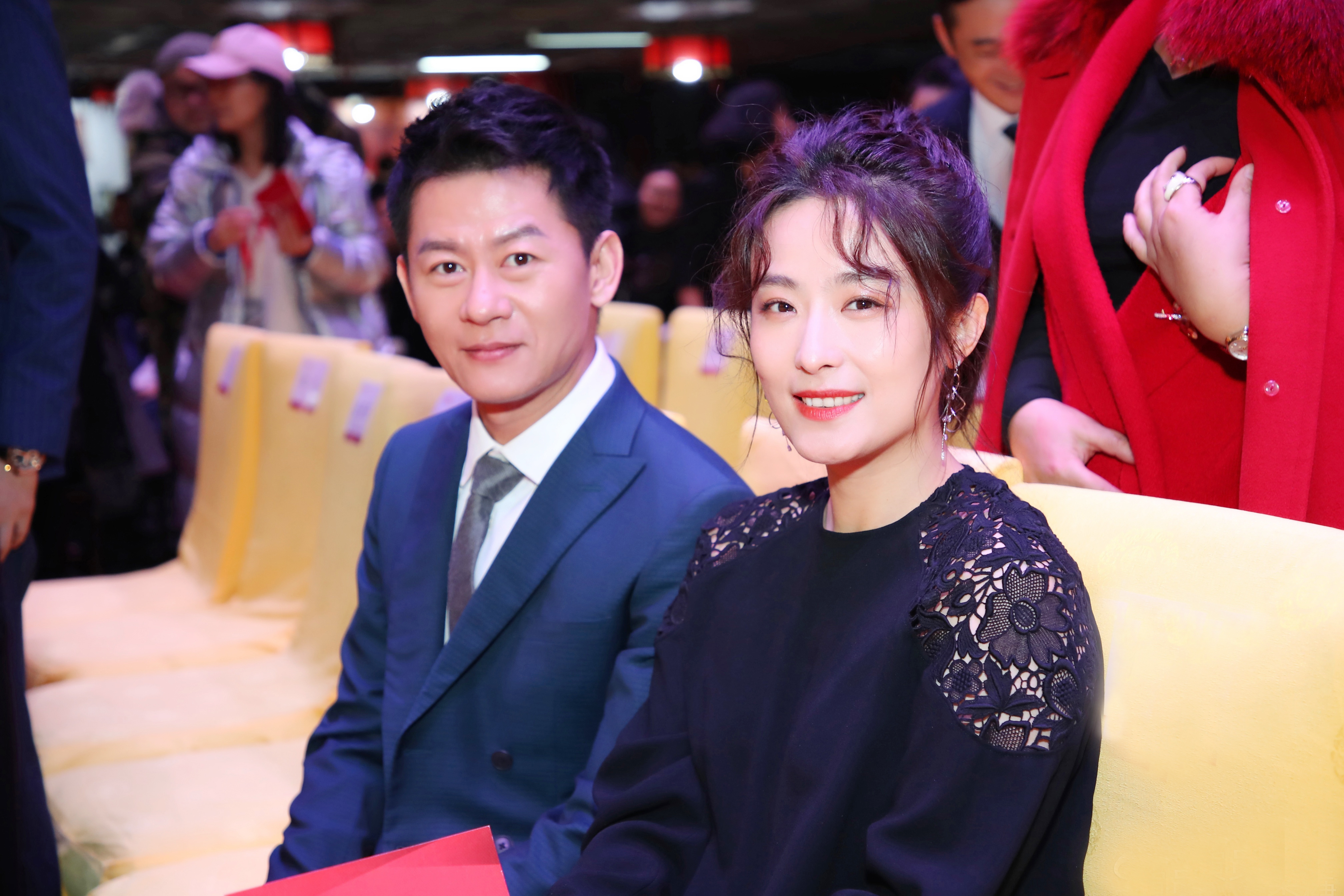 演员李健简历及妻子是谁,影视演员李健小时候的照片