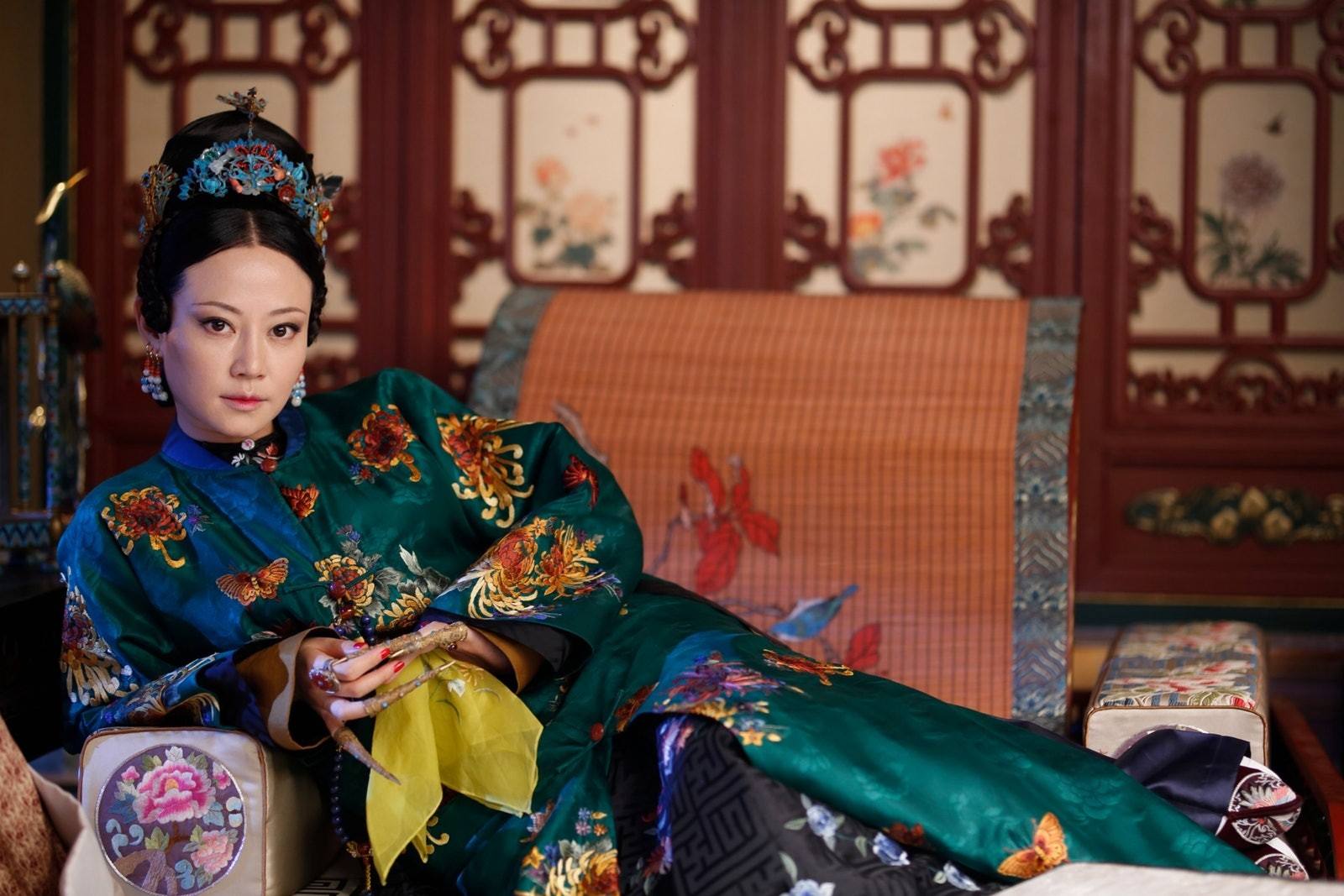 高贵妃谭卓短发,高贵妃谭卓尝试新发型