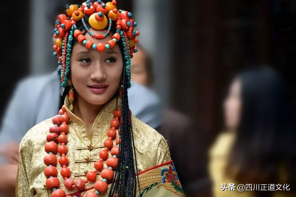 少数民族的饰品有什么,民族特色首饰