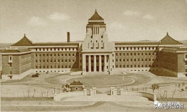 长春人民大街80年代和现在的变化,长春解放前的红旗街