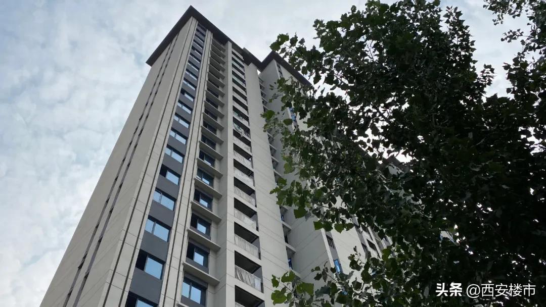 2万/㎡的香湖湾1号，建设进度和周边究竟如何？