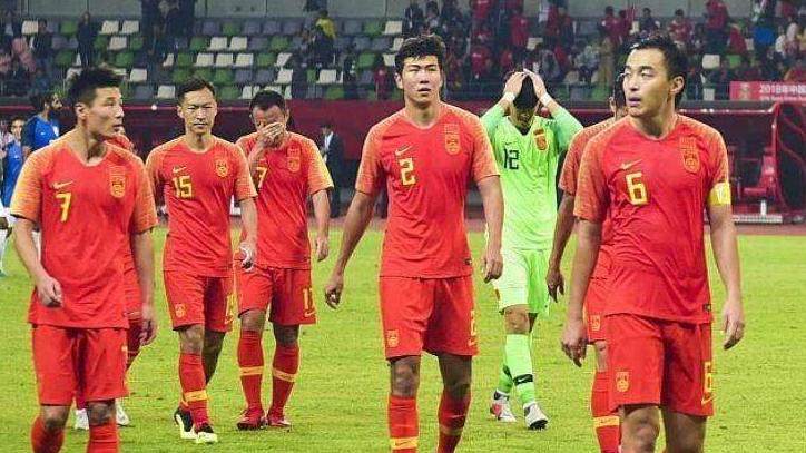 男足备战世预赛，李铁走访沈阳，国足三福地必选其一作为主场