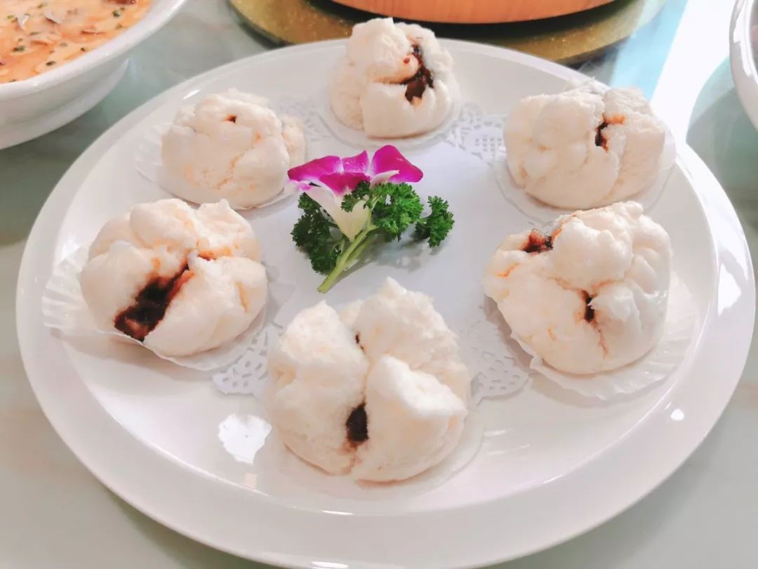 众多美味等你来吃,还等什么!仅88元抢贵阳潮汇利源海鲜酒楼套餐