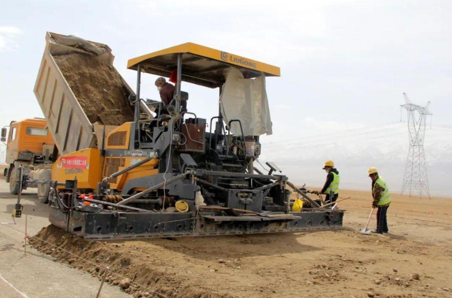 驾照拿手上可以开车吗,c1驾照能开铲车么