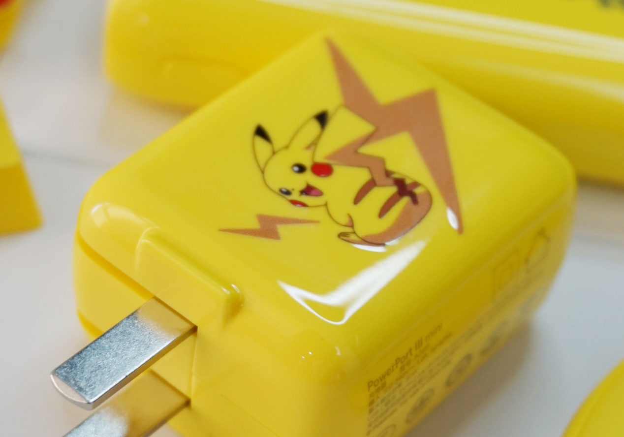 anker宝可梦充电器,anker18w小巧款充电宝测评