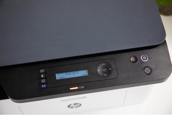 惠普lasermfp136wm打印机怎样使用,惠普136w激光打印机开箱教学