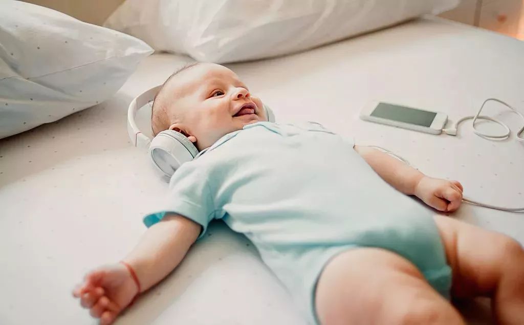 耳机音量的大小由什么决定,耳机音量多大算大